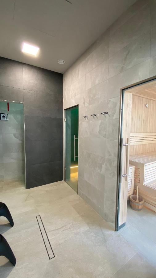 Apartament Magma Z Basenem Morska Klifowa 里沃 外观 照片