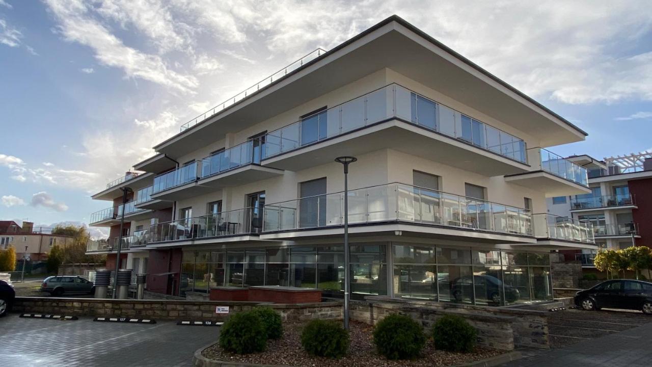 Apartament Magma Z Basenem Morska Klifowa 里沃 外观 照片