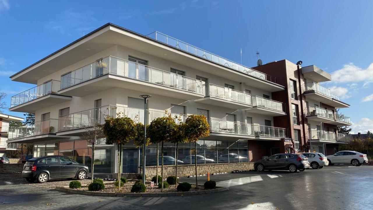 Apartament Magma Z Basenem Morska Klifowa 里沃 外观 照片