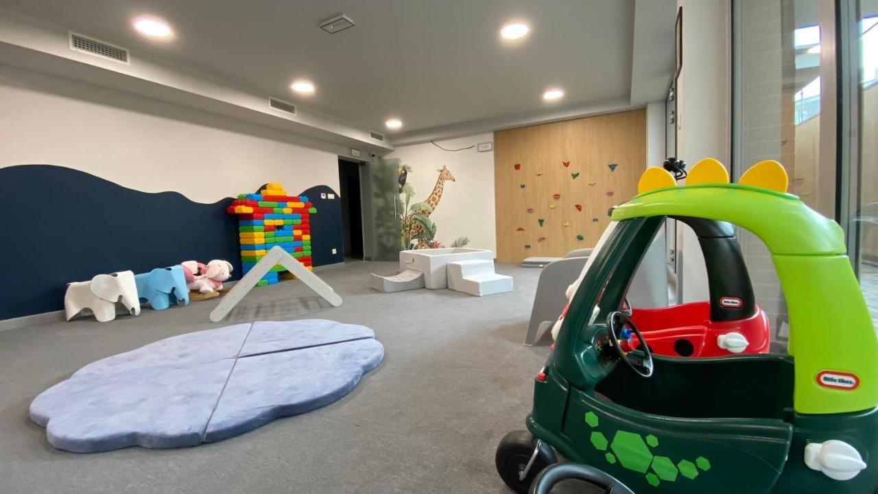 Apartament Magma Z Basenem Morska Klifowa 里沃 外观 照片